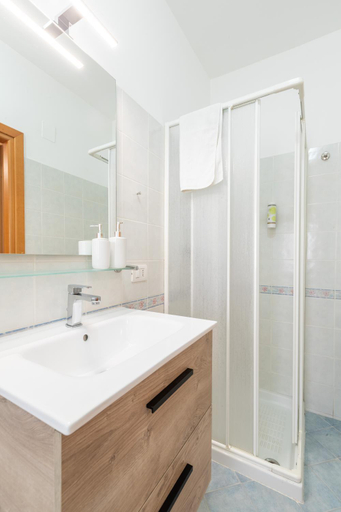 Bathroom, La Zagara Rooms - Porto di Milazzo, Messina