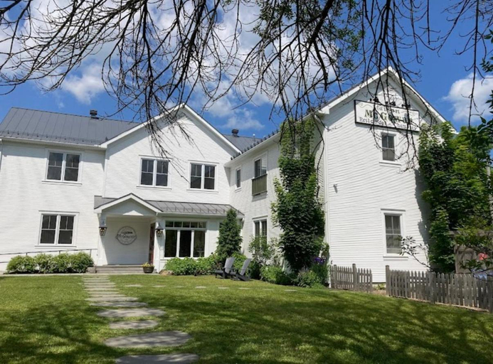 3, Auberge McGowan, Memphrémagog