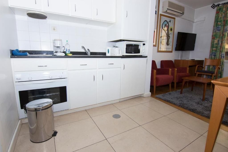Private kitchen 3, Avenue Park, Funchal