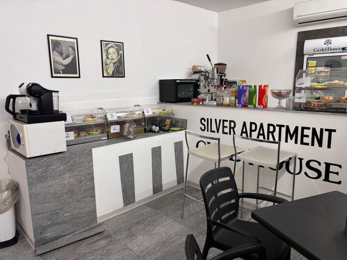 Food & Drinks 2, La casa di Cate & Adry, Cuneo