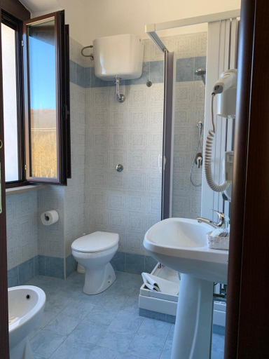 Bathroom, La Foresteria, Isernia
