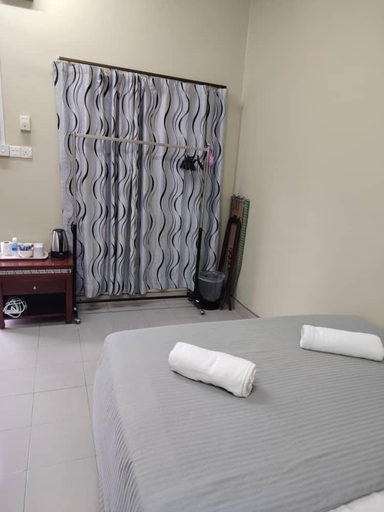 Bedroom 4, Lemuni Retreat & Training Centre - Kerling, Selangor, Hulu Selangor