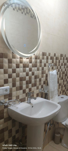 Bathroom, Appartement a louer wadie, Tétouan