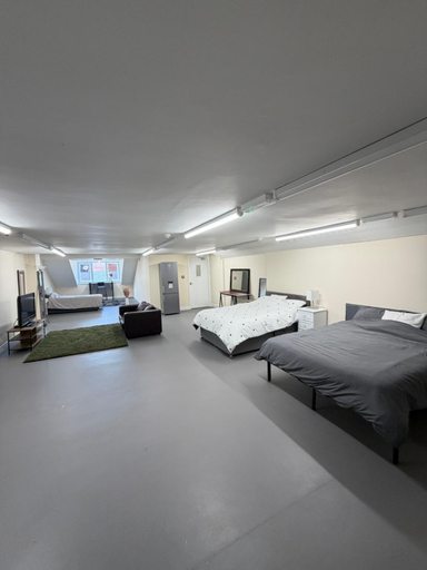 2, The VINE Ensuite Studio Apartment City Centre, Sunderland