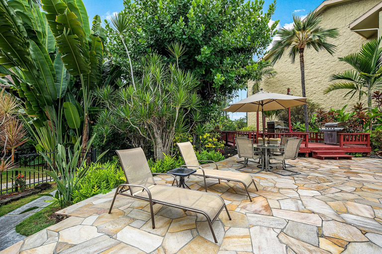 Outdoor dining 2, Kalani Kai#104, Hawaii