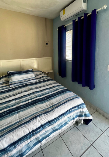 Room 3, Cozy Rooms Rocky Point - Walk to Playa Hermosa, Puerto Peñasco