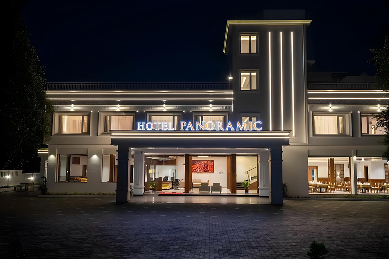 Exterior & Views
