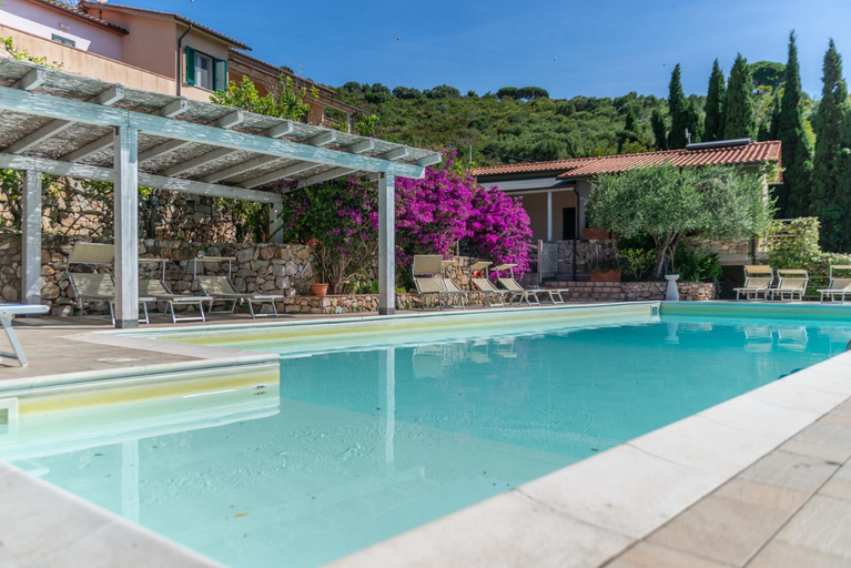 Sport & Beauty 4, Appartamenti Le Solane - Goelba, Livorno