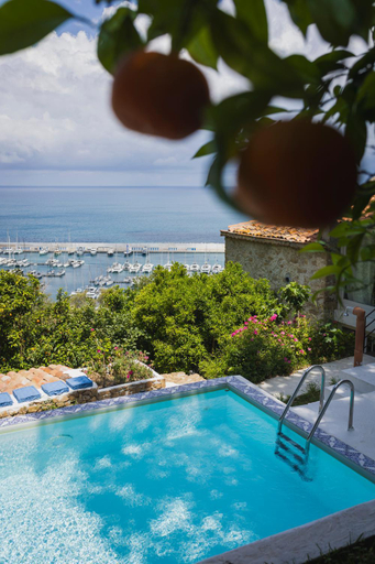 Sport & Beauty 2, La Casa del Nespolo - Exclusive Country Suites - Seaview Pool & Self Check-in, Messina