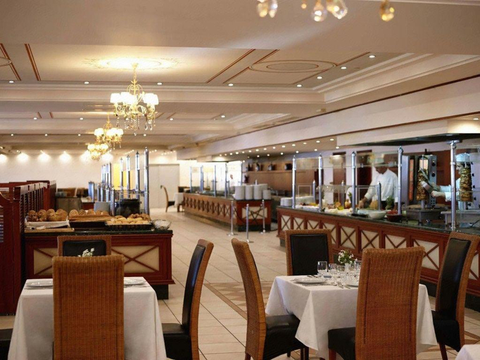 Food & Drinks 5, Roda Beach Resort & Spa, Ionian Islands