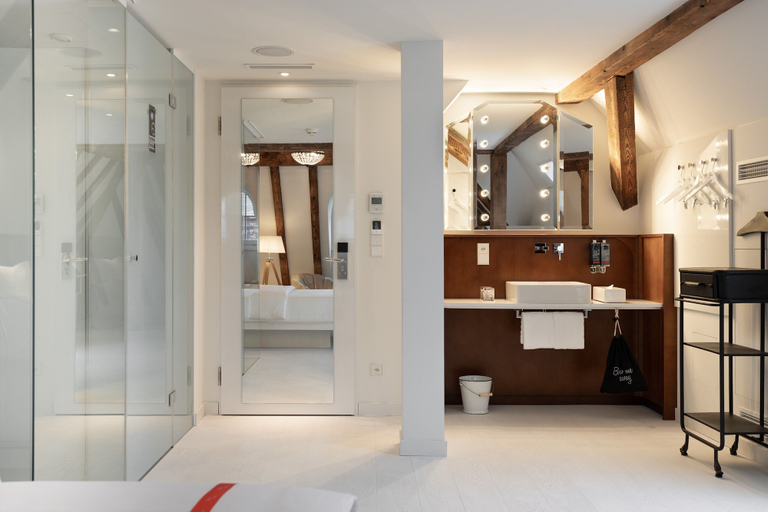 Bathroom 4, Ruby MIMI HOTEL ZURICH by IHG, Zürich