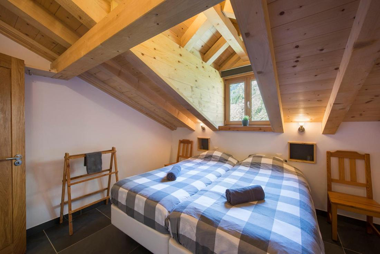 Bedroom 3, Ski and bike - holiday home Verbier Valley, Entremont