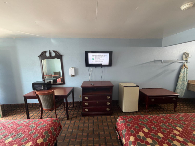 Others 5, Travel inn, Richmond