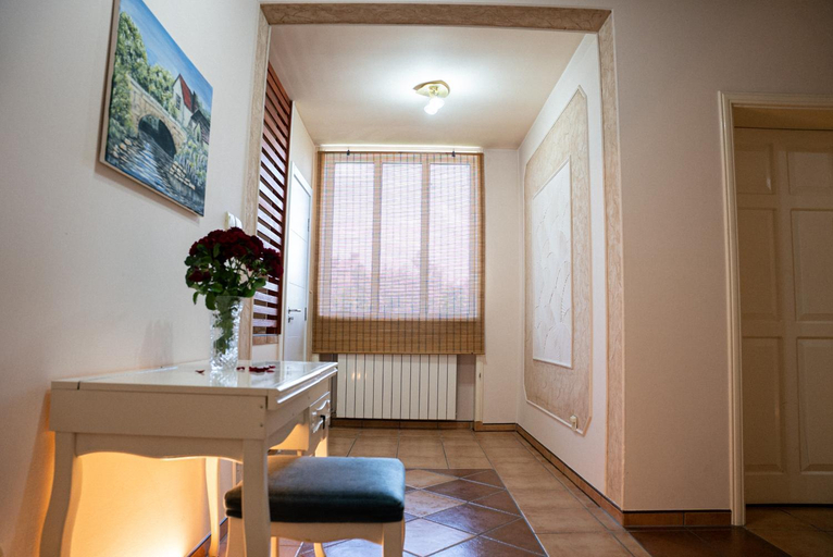 Others 4, Rooms Asceric, Belgrade