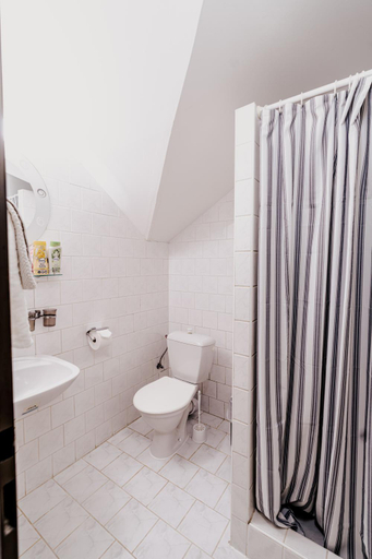 Bathroom, Staj Newport, Frýdek-Místek