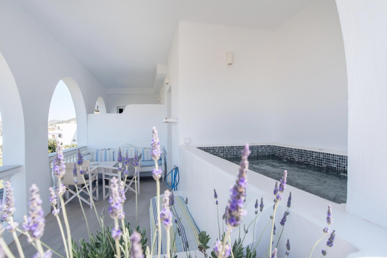 Food & Drinks 4, Crystal Dream Paros, South Aegean