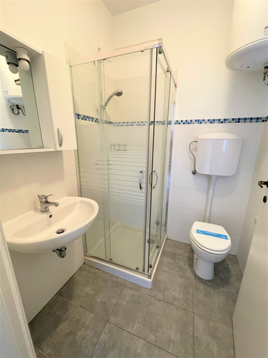 Bathroom, Bibione Modern Flat With Outdoor Space, Venezia