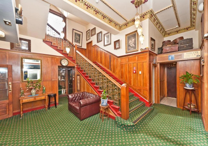 Others 2, Grand Hotel Wanganui, Wanganui