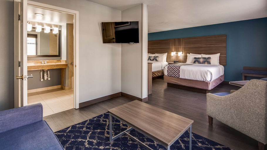 Bedroom 3, Best Western Plus Champaign/Urbana Inn, Champaign