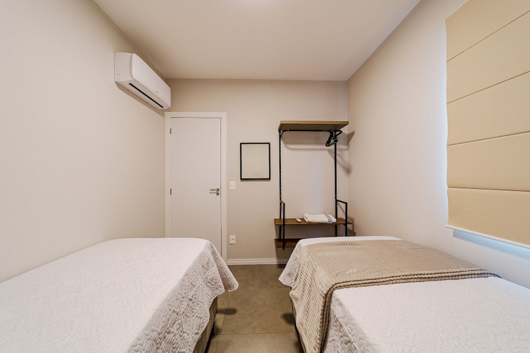Room 3, Morse Residencial Flipchave MOR000, Joinvile
