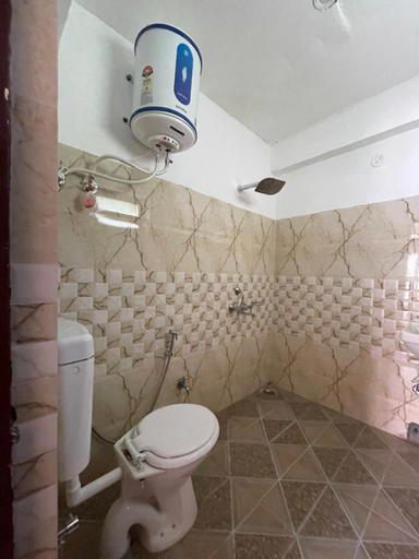Bathroom 4, ZLATAN GUEST HOUSE, Leh