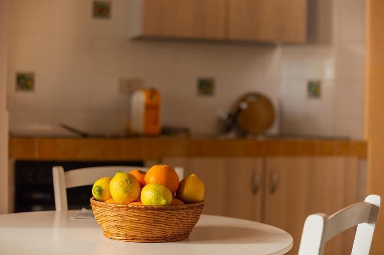 Private kitchen 2, ToviMar Apartments, Messina