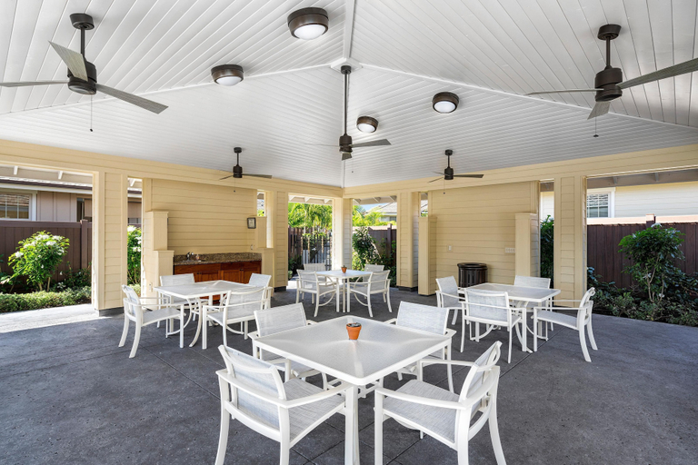 Food & Drinks, Holua House#28, Hawaii
