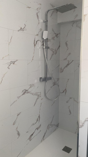 Bathroom 2, Gites L'Infinity - 4 Chambres, Loire-Atlantique
