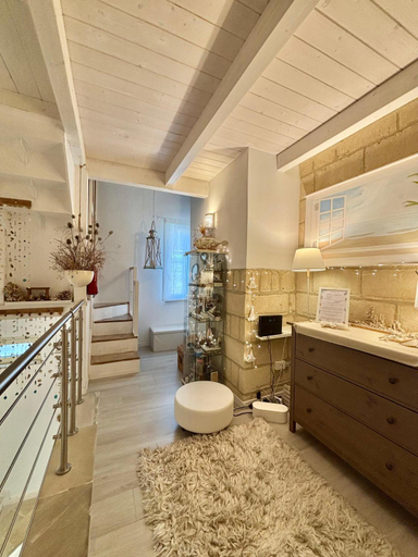 Others 5, Home Sereia, Cosenza