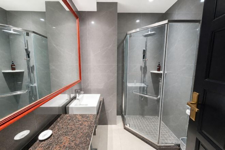 Bathroom 3, Jingshan Hotel, Haikou