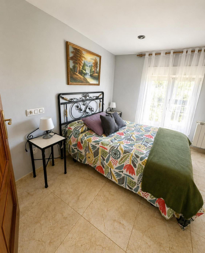 Bedroom 2, Apartamentos casa Carola, Asturias