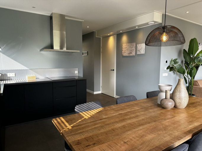 Dining 5, Holiday Home in Lochem With Terrace, Lochem