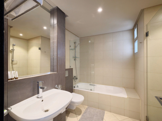 Bathroom 4, Code Housing - Fintas