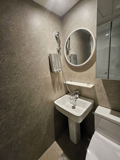 Bathroom 2, RedRoof, Jongno