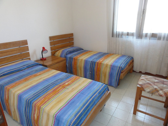 Room 2, Peaceful Villa With Outdoor Fireplace, Venezia