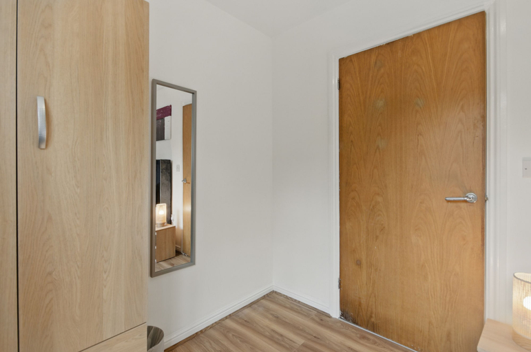 Living area 5, Two Bed Serviced Apartment, London