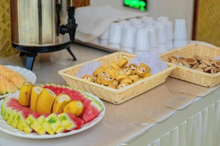 Food & Drinks 4, New Horizon Hotel (Luoping Sports Center, Qujing), Qujing