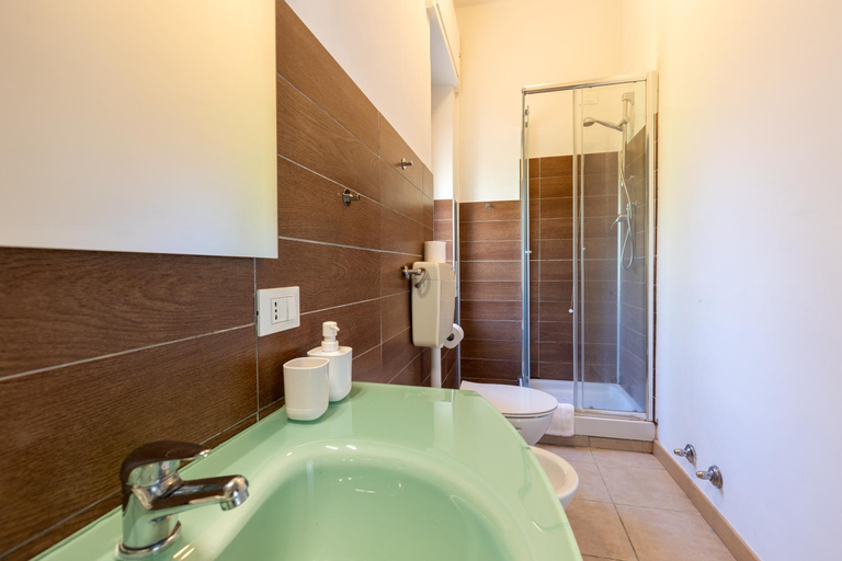 Bathroom 2, Acquacorrente Rooms - a due passi dal mare, Pescara