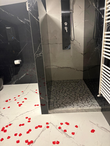Bathroom 2, Atena B&B APARTMENTS Platino, Pescara