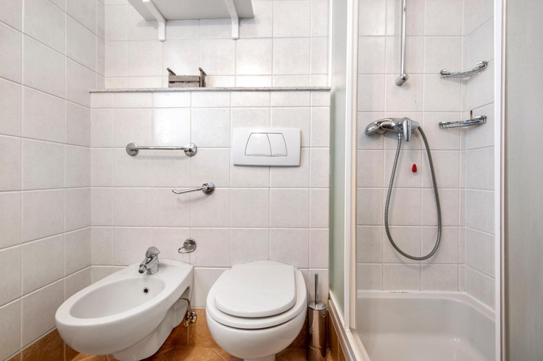 Bathroom, Residence Larice Bianco App n3, Sondrio