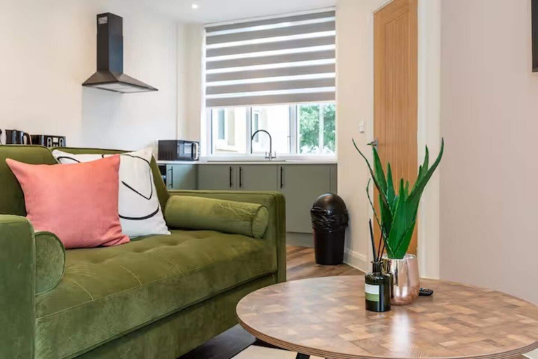 Living area 4, Trendy Loft Apartment - Near DMu & City Centre, Leicester