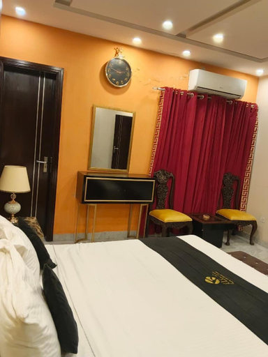Bedroom 3, Palmtree Hotel, Lahore