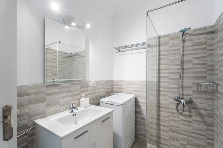 Bathroom 3, Charming 1-bedroom Apartment With Ocean View in Arona, Santa Cruz de Tenerife