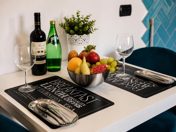 Food & Drinks, Sea City In Bed, Napoli