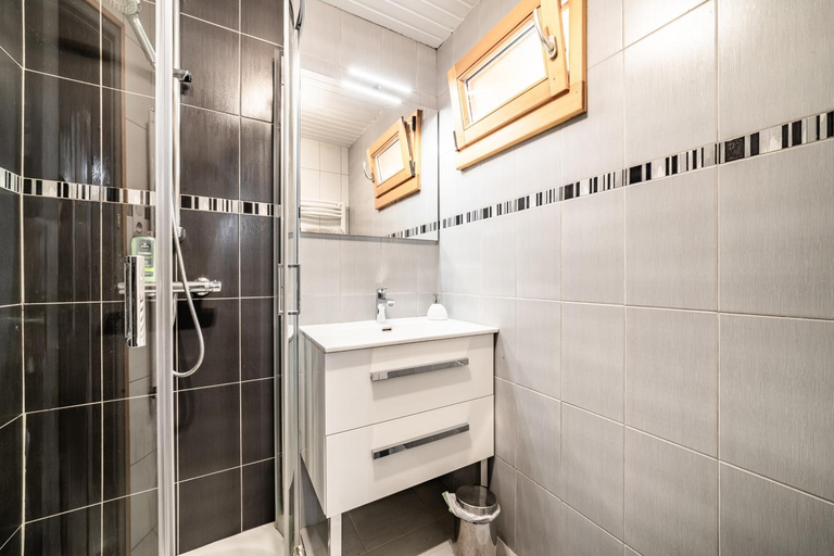 Bathroom, Le petit Chalet, Haute-Savoie