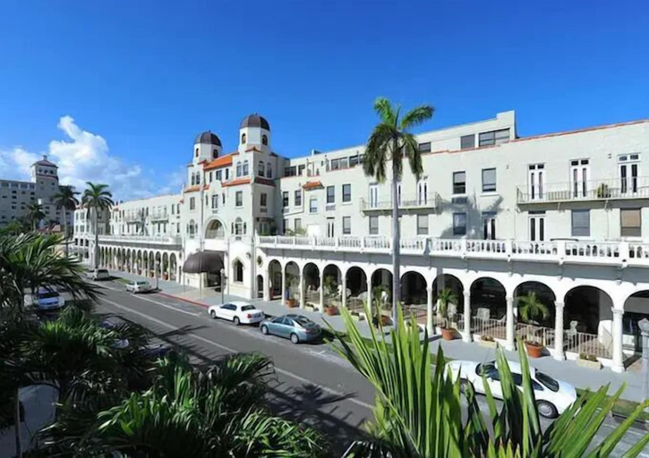 Exterior & Views, ORCHID SUITES, Palm Beach