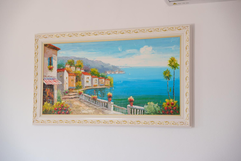 Food & Drinks, Resuli Apartments, Sarandës