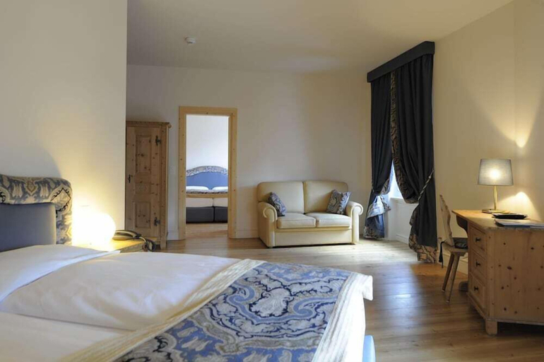 Others 5, TH Samedan - Hotel Bernina 1865, Maloja