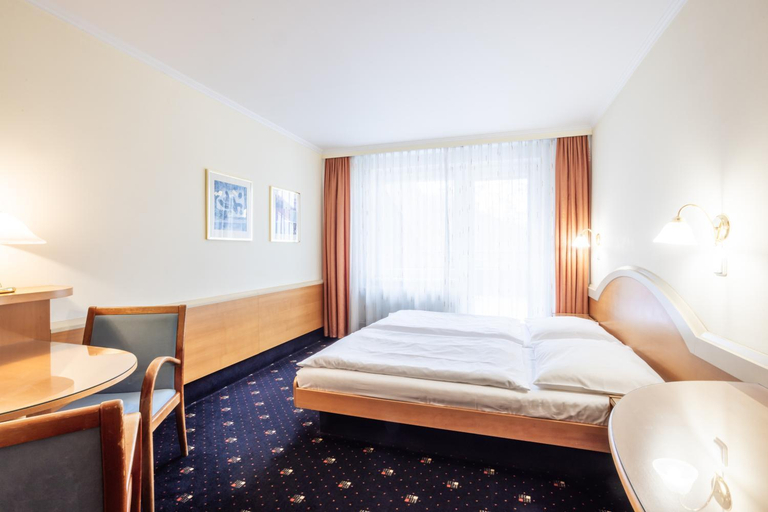 Bedroom 2, Hotel Eroplan, Vsetín