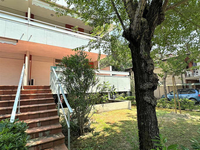 Property entrance, Apartment With Private Entrance in Bibione, Venezia